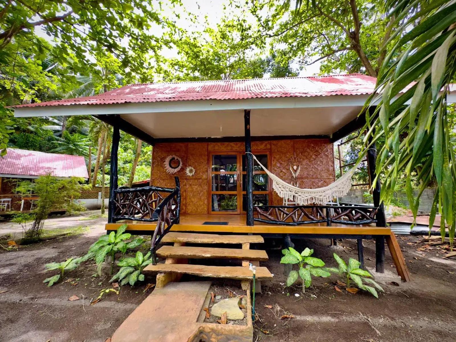 Playa Del Fuego Camiguin Beach Hostel & Resort Mambajao Zewnętrze zdjęcie