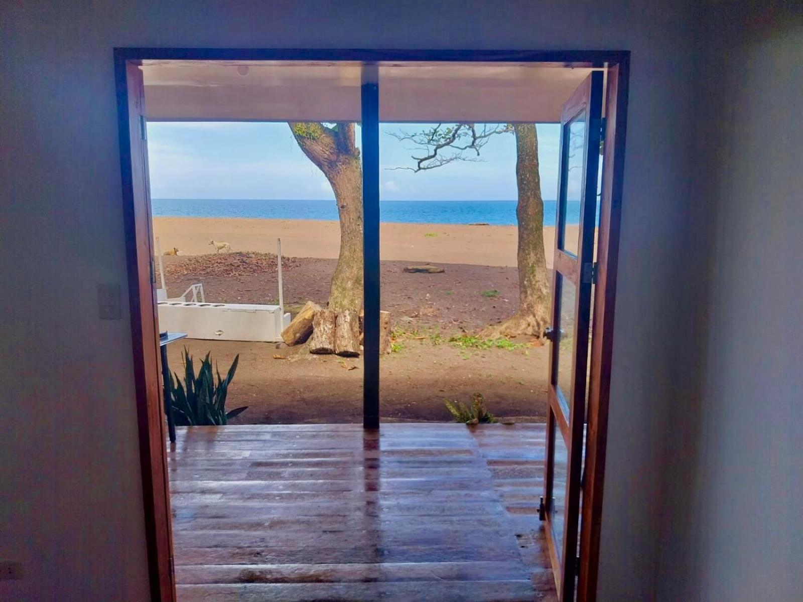 Playa Del Fuego Camiguin Beach Hostel & Resort Mambajao Zewnętrze zdjęcie
