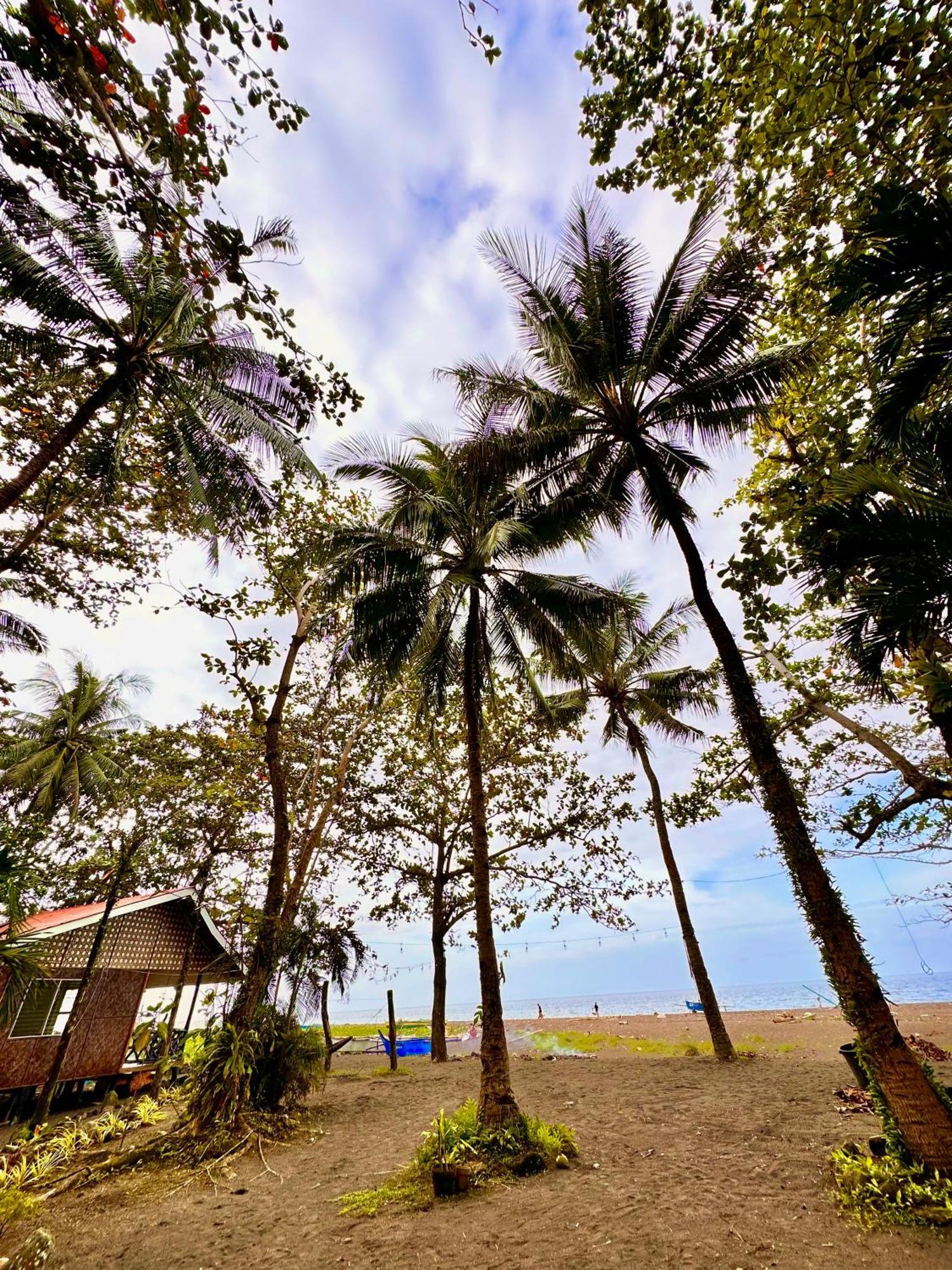 Playa Del Fuego Camiguin Beach Hostel & Resort Mambajao Zewnętrze zdjęcie