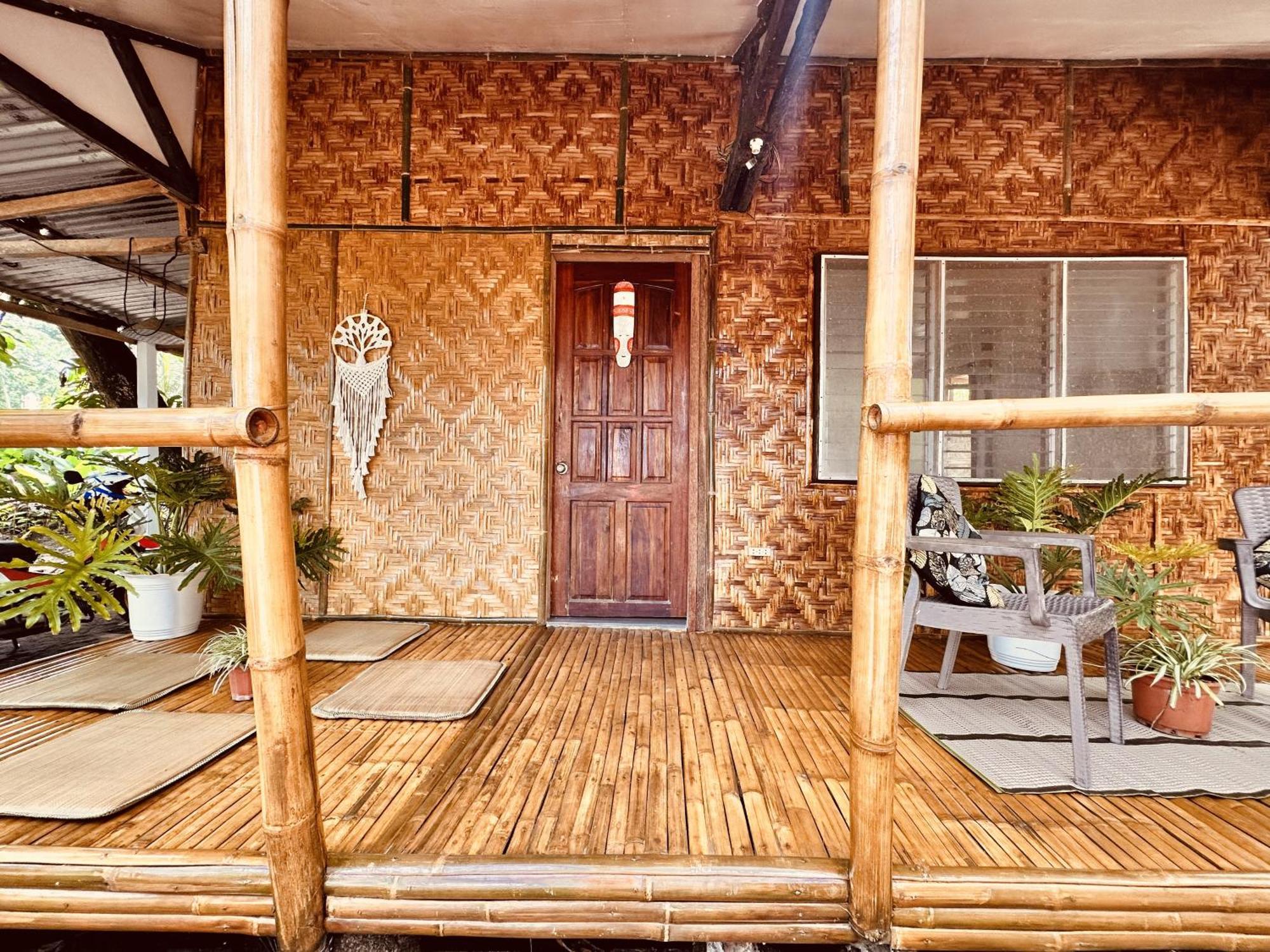Playa Del Fuego Camiguin Beach Hostel & Resort Mambajao Zewnętrze zdjęcie