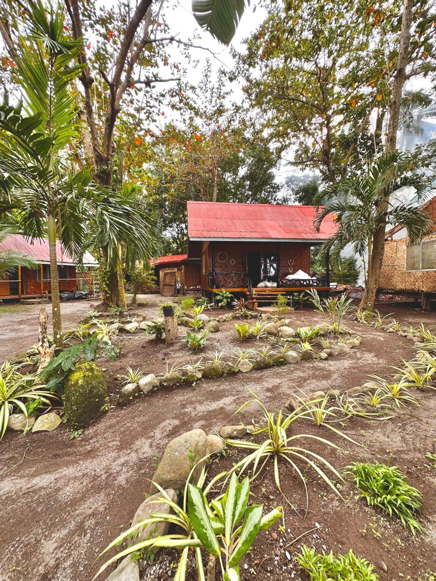 Playa Del Fuego Camiguin Beach Hostel & Resort Mambajao Zewnętrze zdjęcie