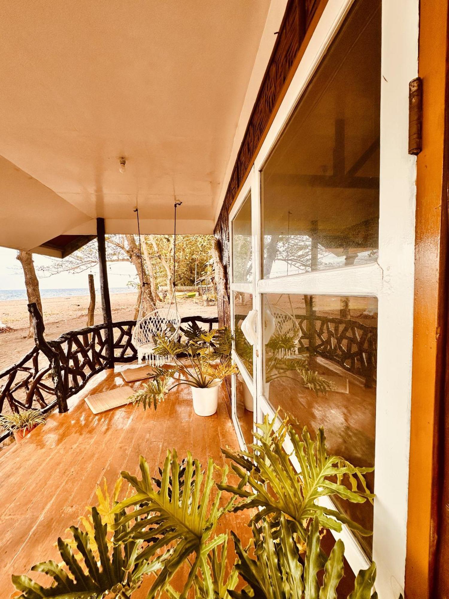 Playa Del Fuego Camiguin Beach Hostel & Resort Mambajao Zewnętrze zdjęcie